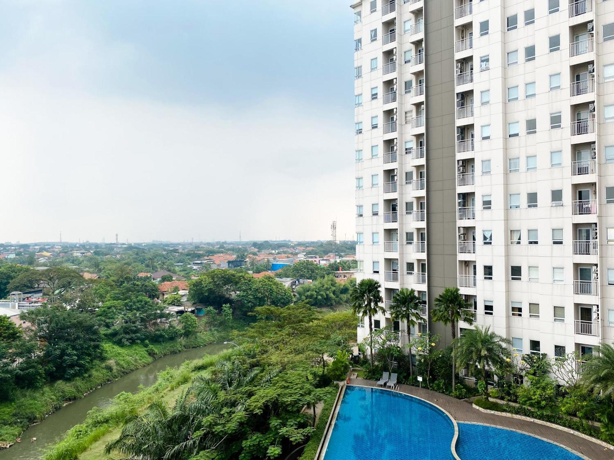 Stunning And Homey 2Br Apartment Mustika Golf Residence By Travelio Cikarang Exterior photo