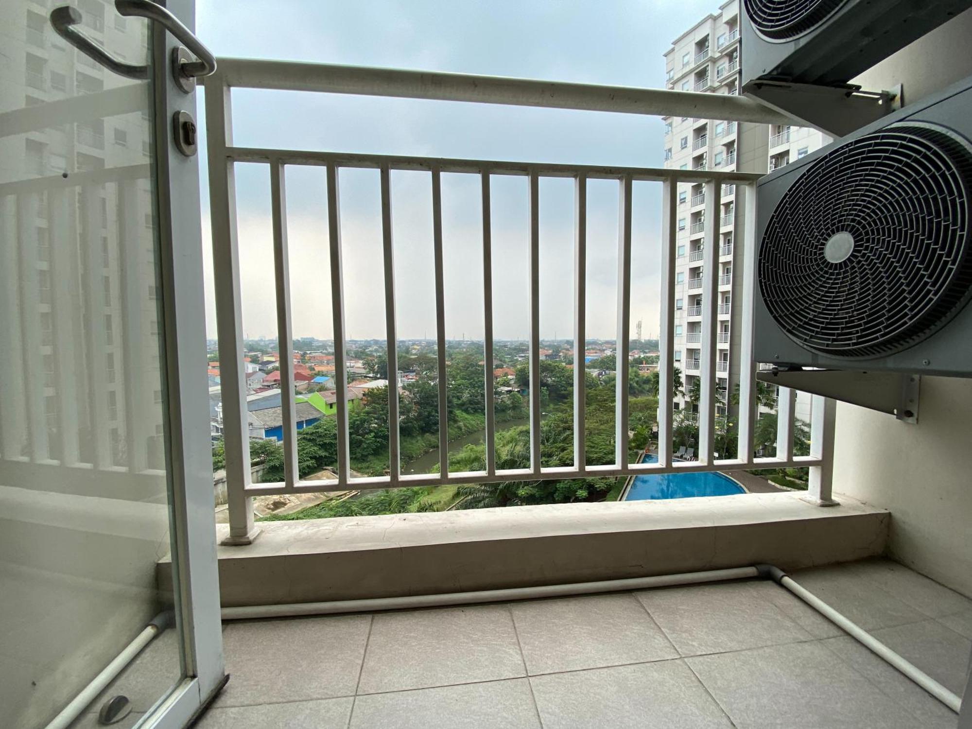 Stunning And Homey 2Br Apartment Mustika Golf Residence By Travelio Cikarang Exterior photo